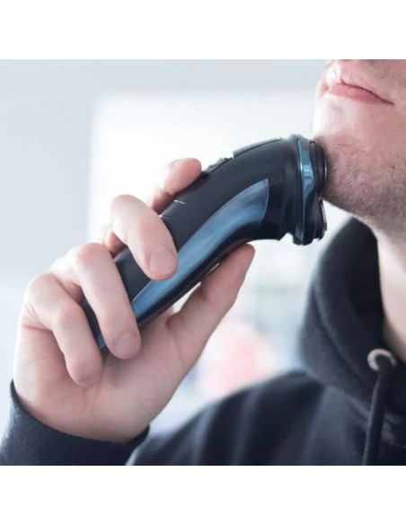 AFEITADORA ROTATIVA AR3050 UFESA