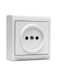 BASE ENCHUFE SIN TT SERIE 8000 10A-250V